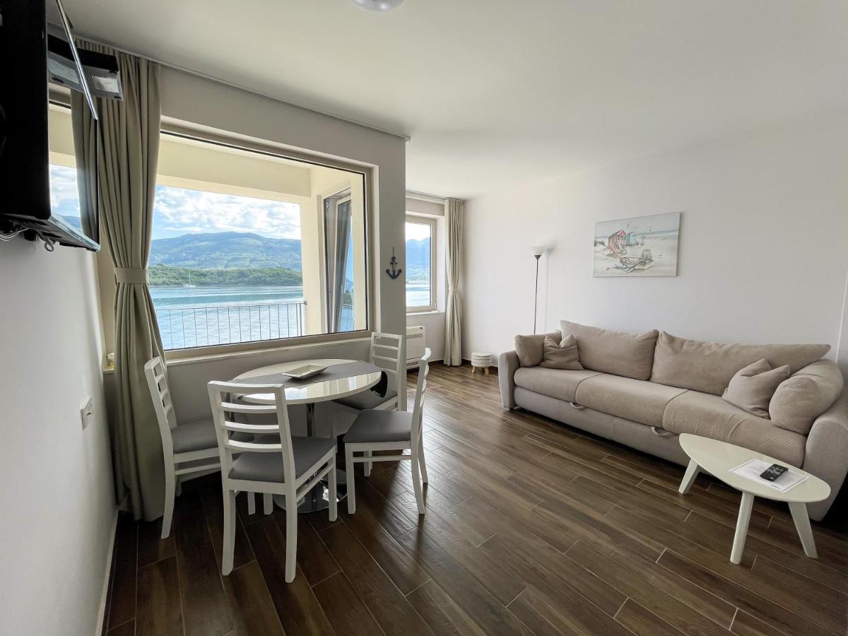 Apartments Maestral Tivat Eksteriør bilde