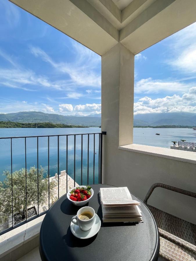 Apartments Maestral Tivat Eksteriør bilde