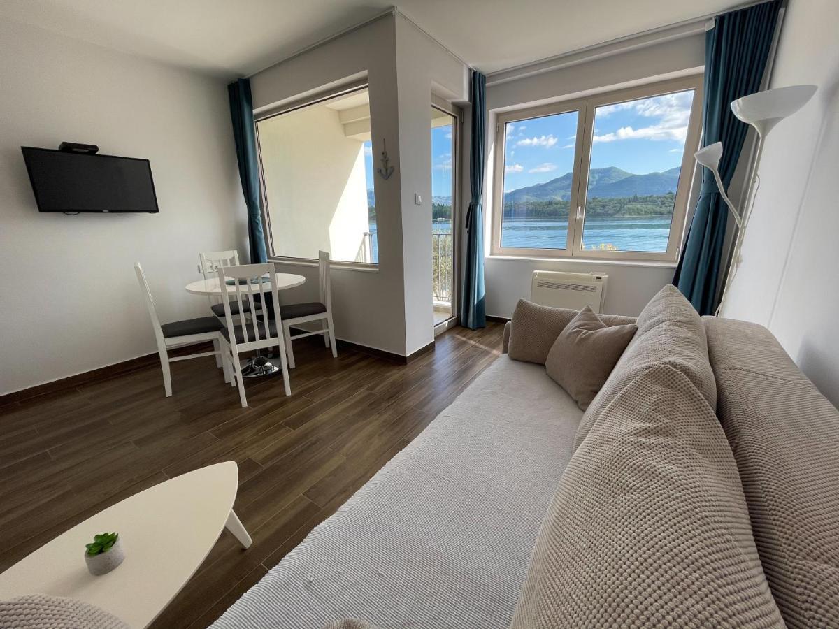 Apartments Maestral Tivat Eksteriør bilde