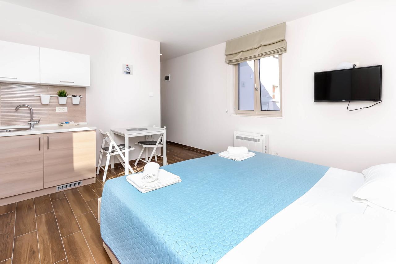 Apartments Maestral Tivat Eksteriør bilde